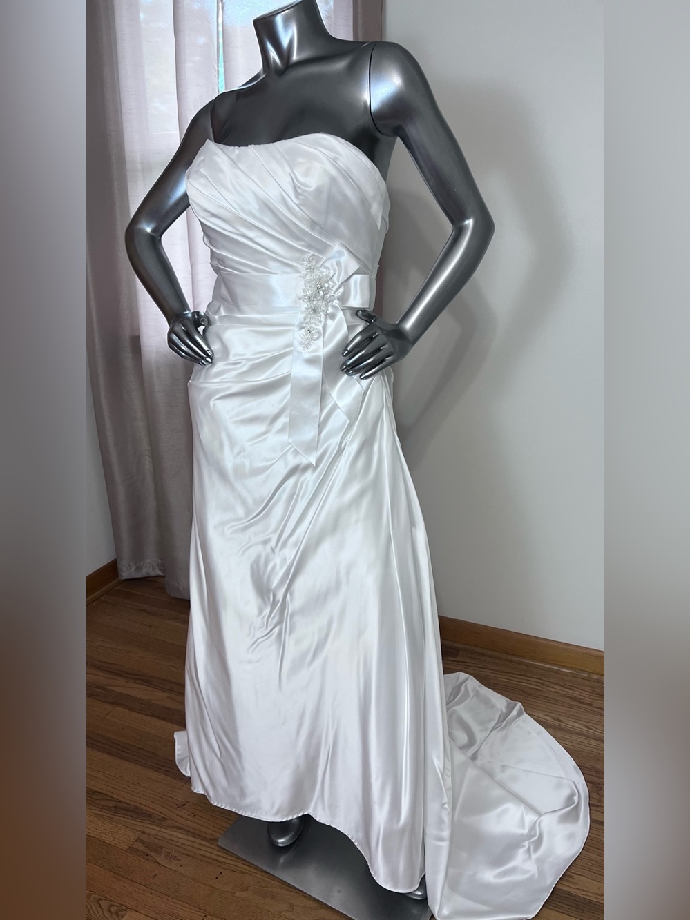 David's Bridal Strapless White Satin Gown style WG3026.